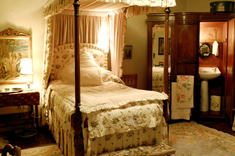 Four Poster Room